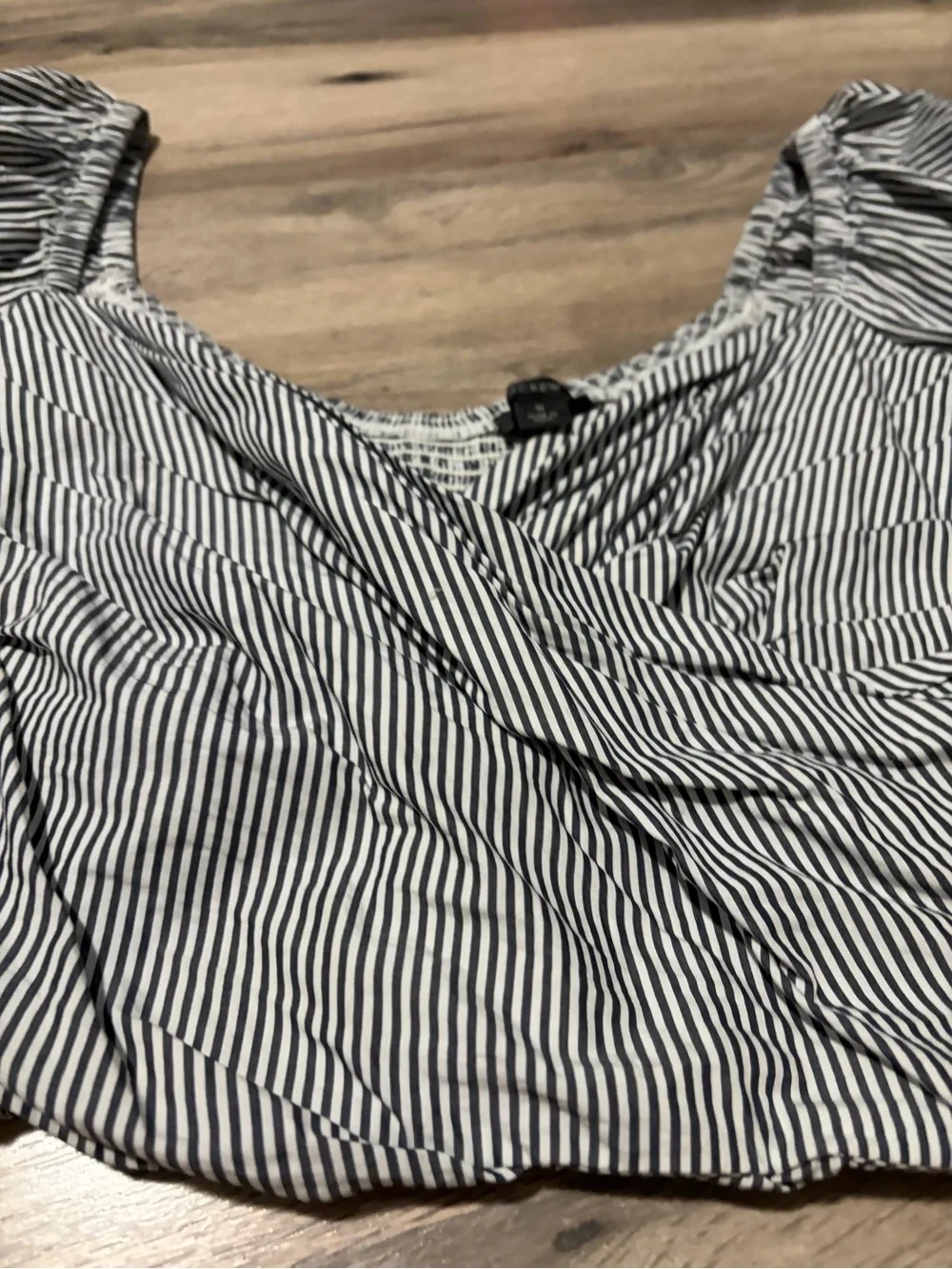 J. Crew Black & White Striped Puff-Sleeve Crop Top- small (19ptp)